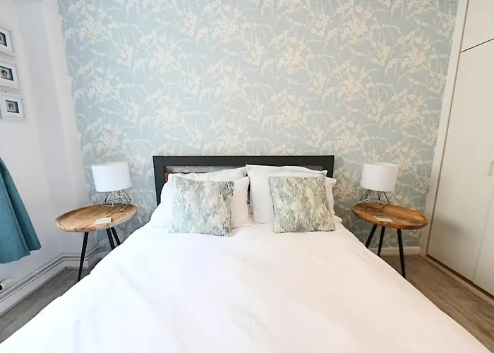 Relaxing Aberdovey Retreat, Close To Beach