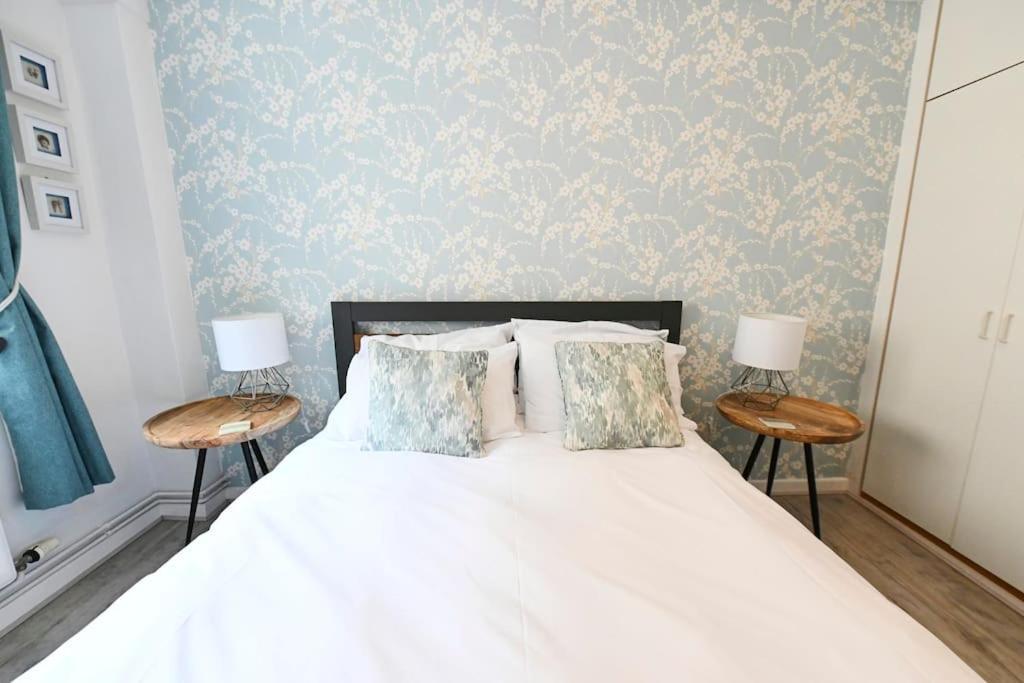 Relaxing Aberdovey Retreat, Close To Apartment